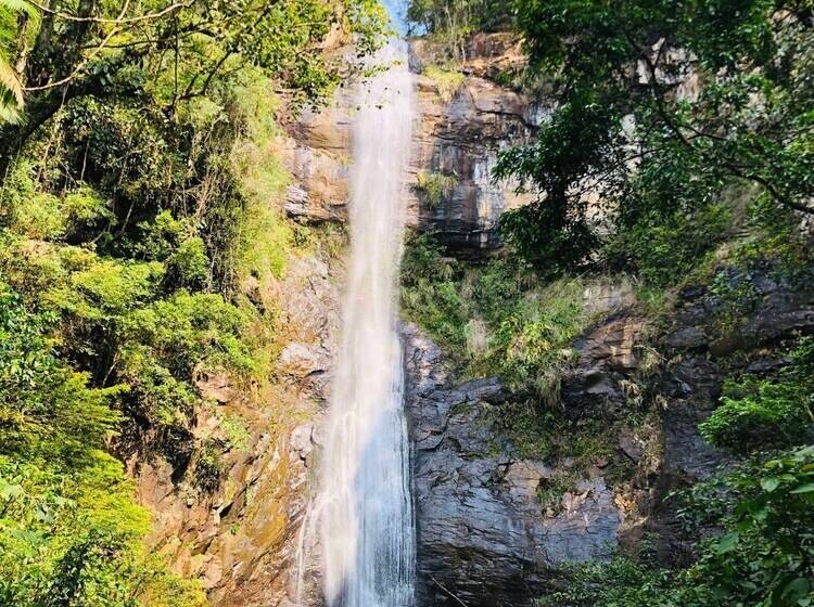 Hostel E Pousada Vale Mirante Da Rocha