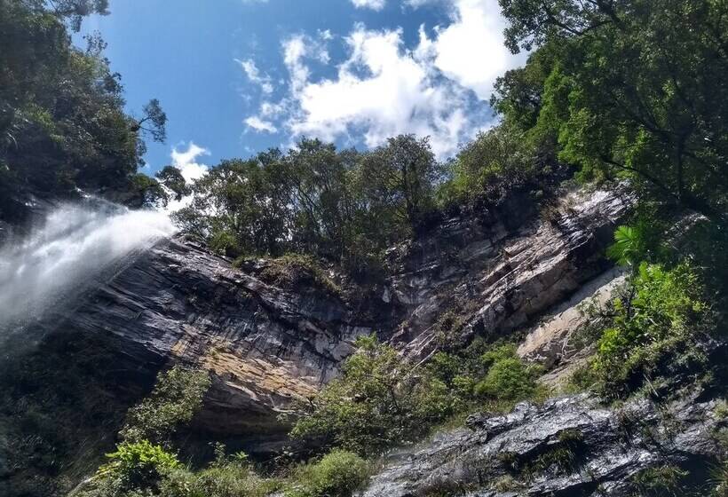 Hostel E Pousada Vale Mirante Da Rocha