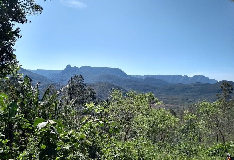 Hostel E Pousada Vale Mirante Da Rocha