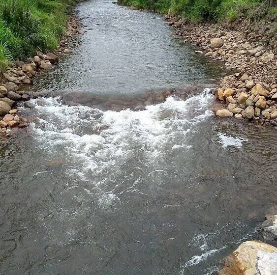 Hostel E Pousada Vale Mirante Da Rocha