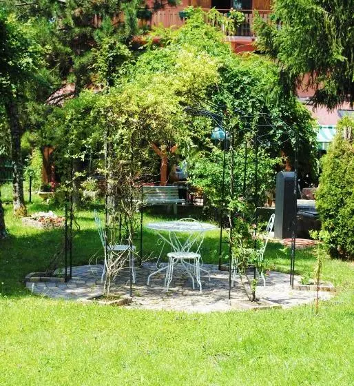 ホテル L Auberge Des Gourmets Hôtel Restaurant