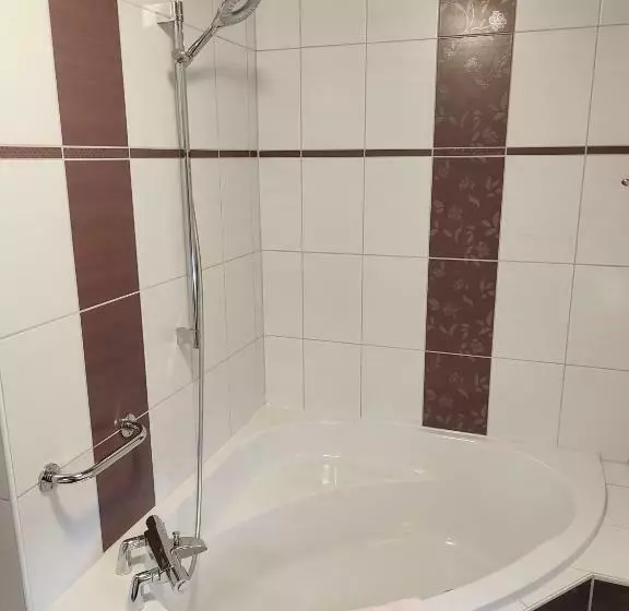 ホテル L Auberge Des Gourmets Hôtel Restaurant