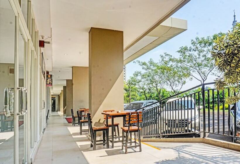 בית מלון כפרי Oyo 91217 Skyland @ Pgv