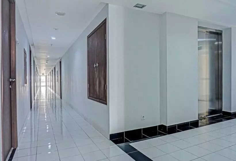 Hotelli Oyo 91217 Skyland @ Pgv