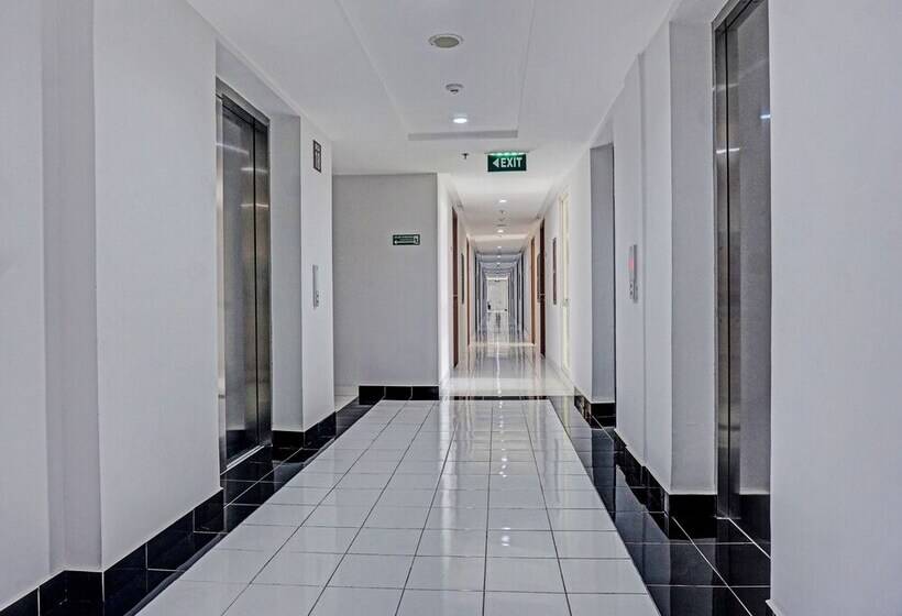 בית מלון כפרי Oyo 91217 Skyland @ Pgv