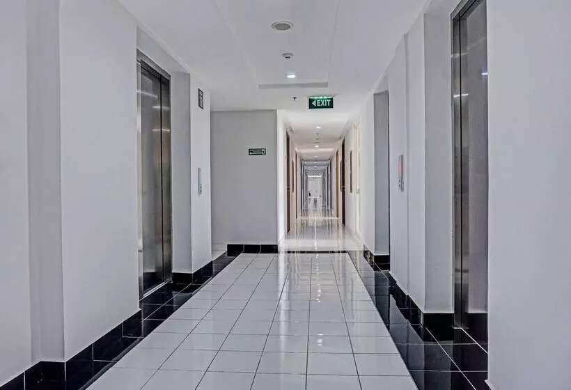 Hotelli Oyo 91217 Skyland @ Pgv