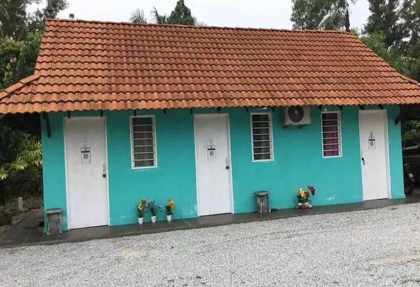 Hotelli Oyo Homes 90590 Mazhomestay