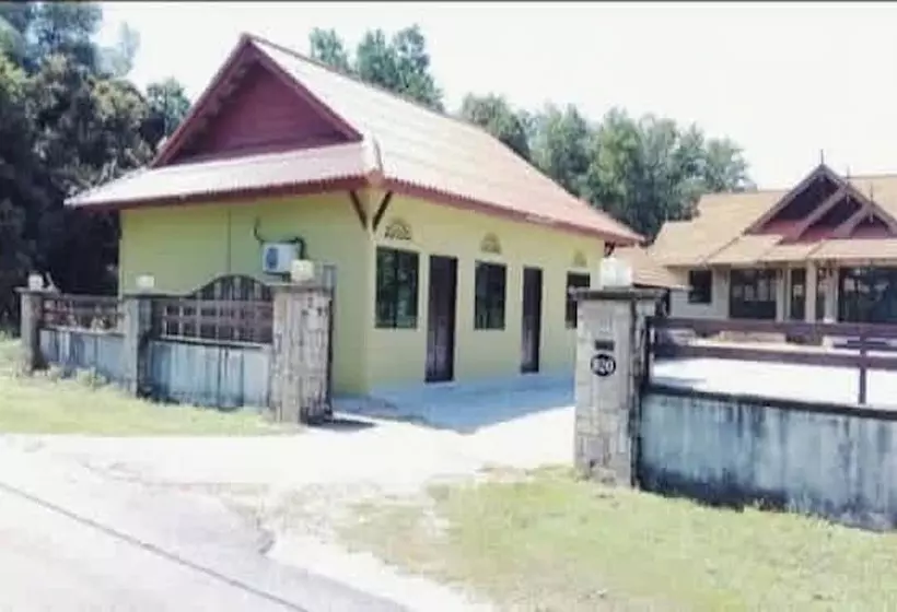 Hotelli Oyo Homes 90590 Mazhomestay