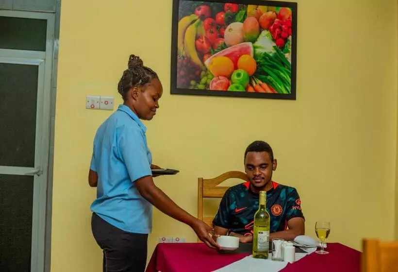 Hotelli Randa Cottages Moshi