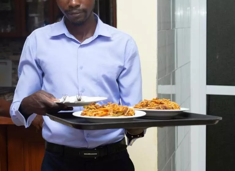 Hotelli Randa Cottages Moshi