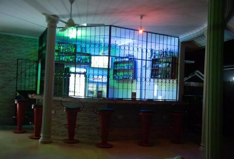 Hotelli Randa Cottages Moshi