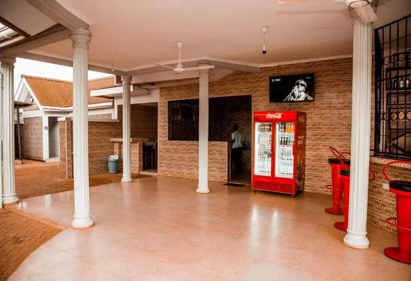 Hotelli Randa Cottages Moshi