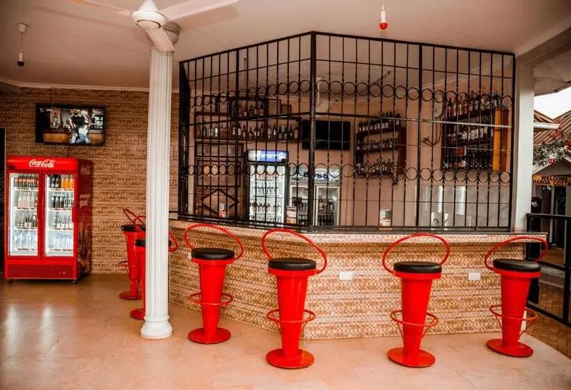 Hotelli Randa Cottages Moshi