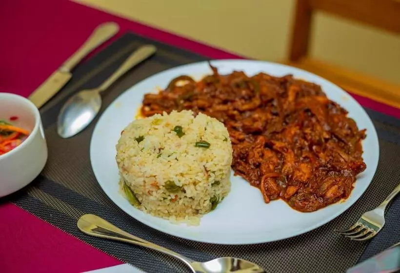 Hotelli Randa Cottages Moshi