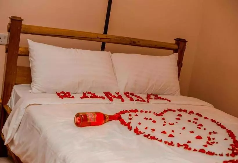 Hotelli Randa Cottages Moshi