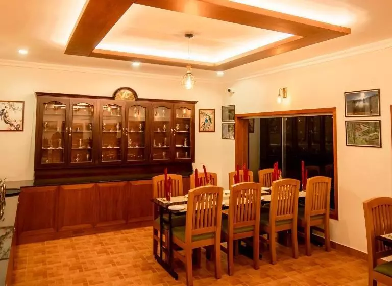 ホテル Southern Panorama Campnoel Munnar