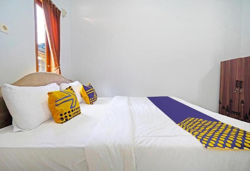 Hotel Spot On 91469 Pondok Pelita