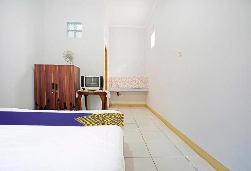 Hotel Spot On 91469 Pondok Pelita