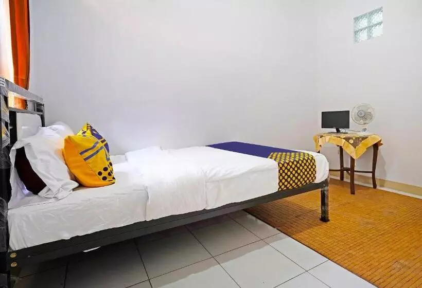 ホテル Spot On 91469 Pondok Pelita