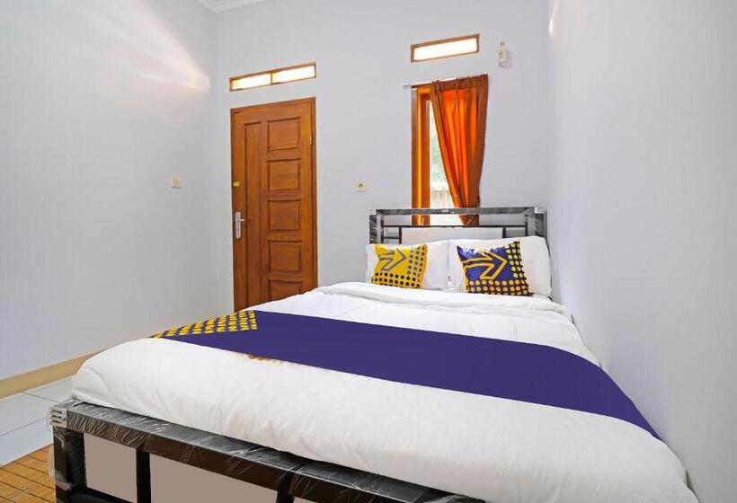 Hotel Spot On 91469 Pondok Pelita