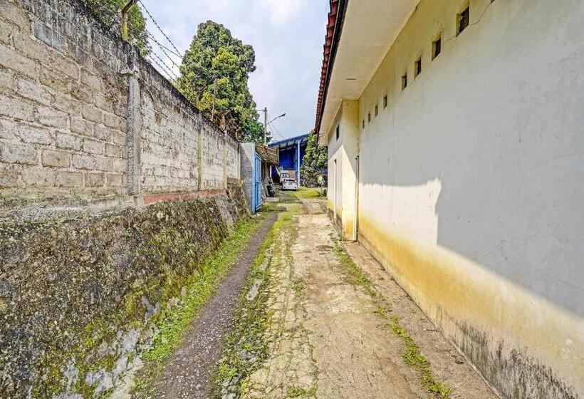 Hotel Spot On 91469 Pondok Pelita