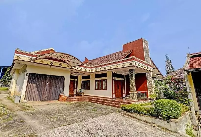 ホテル Spot On 91469 Pondok Pelita