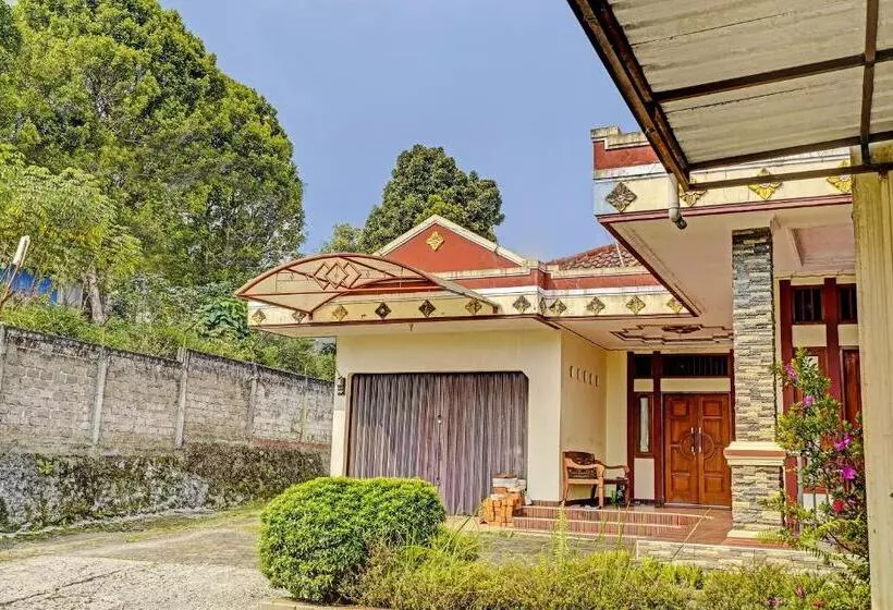 ホテル Spot On 91469 Pondok Pelita