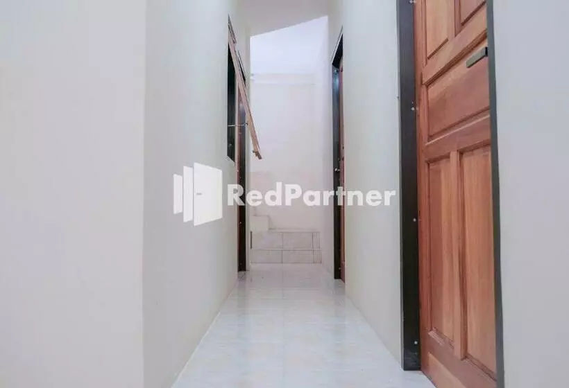 هتل Vandhela Homestay Syariah 2 Mitra Reddoorz