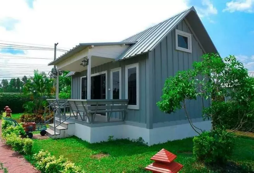 Nakhamvilla