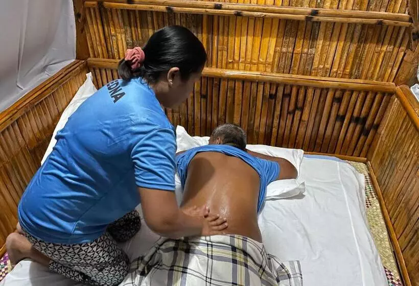 ペンション Jodels Paradise