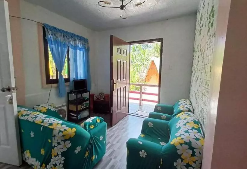 ペンション Jodels Paradise