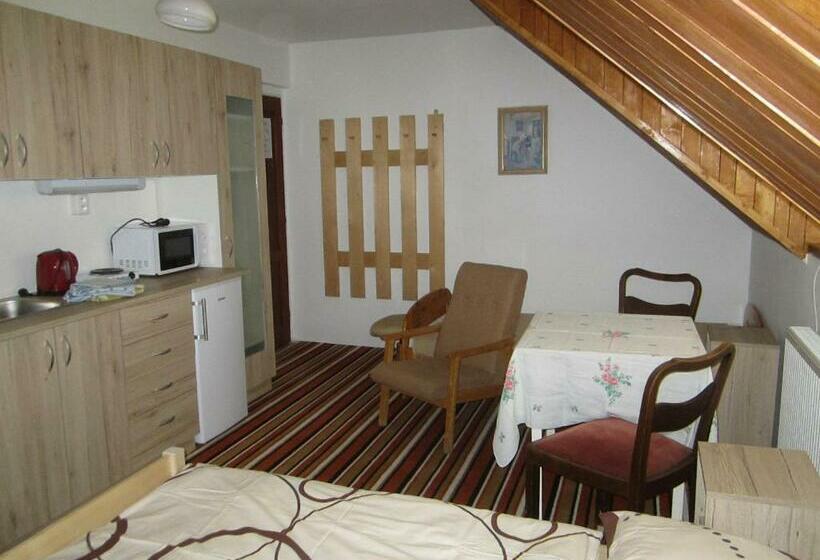 פנסיון Penzion Na Zámostí Malenice