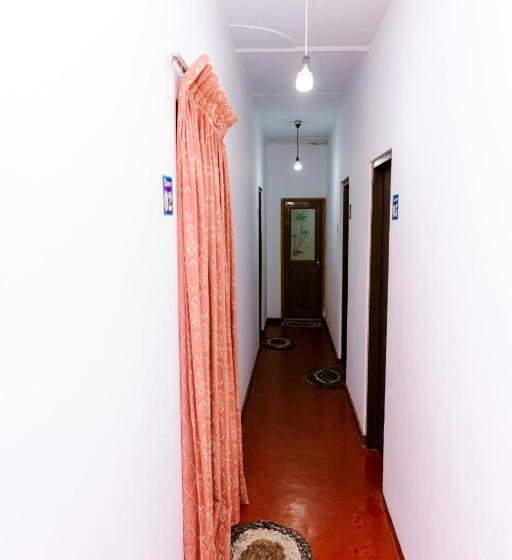 بنسيون Savenndra