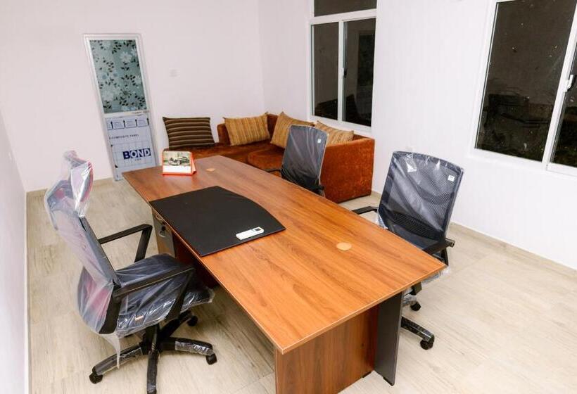 بنسيون Savenndra