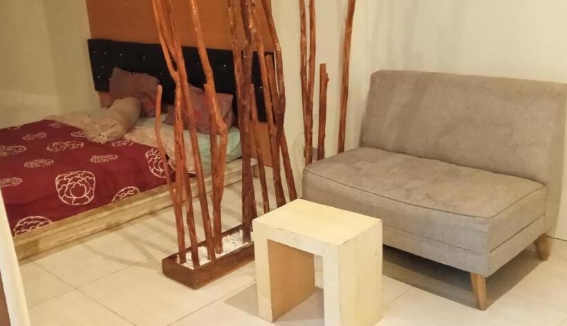 פנסיון Suburdi Guest House