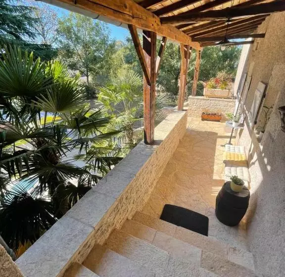 ペンション ô Trois Puits