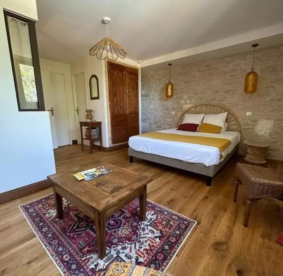 ペンション ô Trois Puits