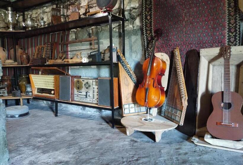 Pensjonat Tsatʼer Guest House