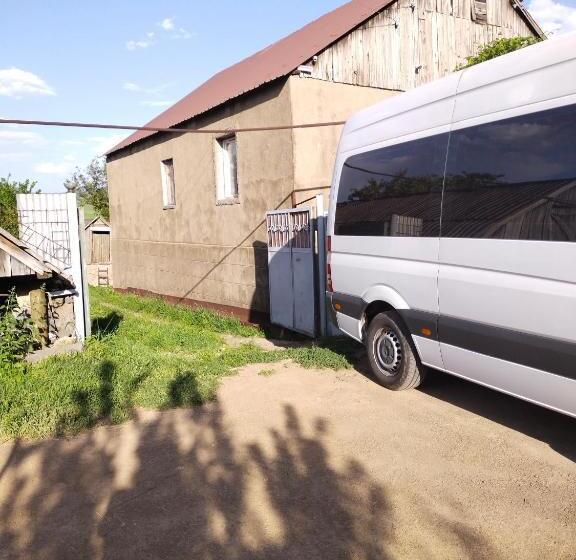 Pensjonat Tsatʼer Guest House