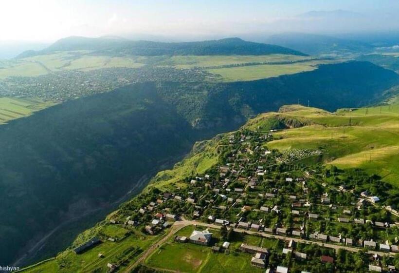 Pensjonat Tsatʼer Guest House