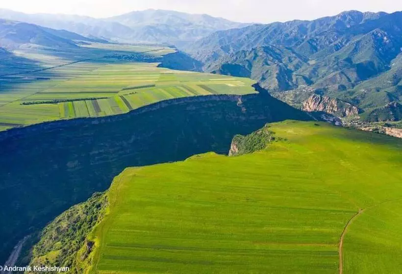 ペンション Tsatʼer Guest House