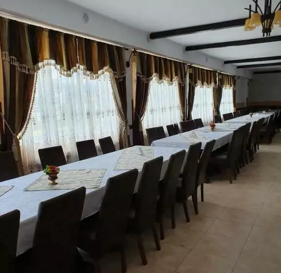 Pensiune Restaurant Cosna