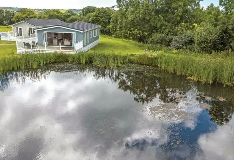 リゾートホテル Florence Springs Glamping
