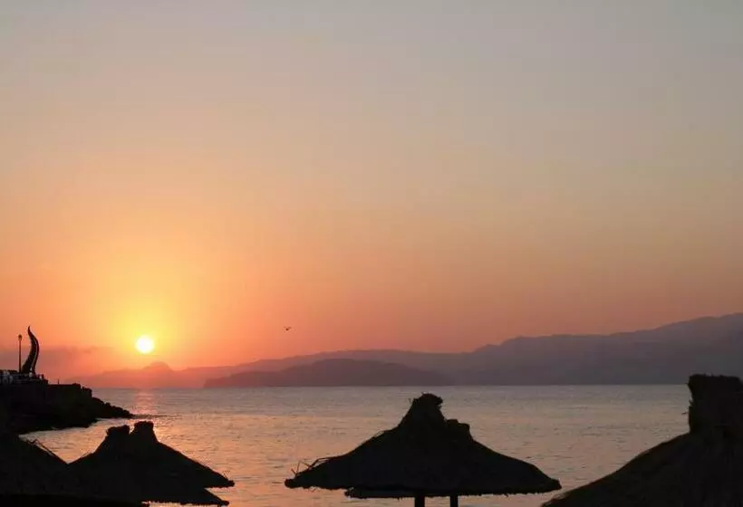 هتل Kitro Beach