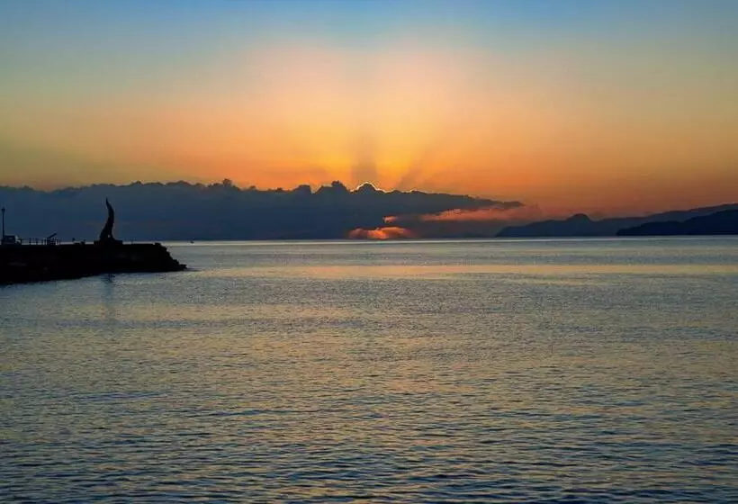 هتل Kitro Beach