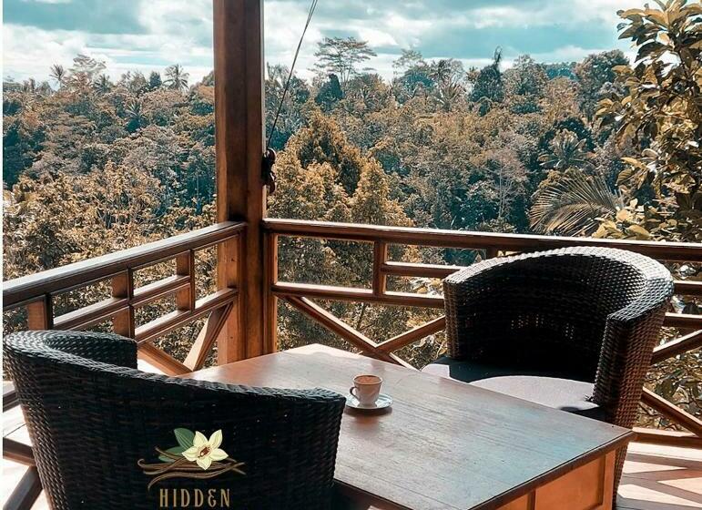 بنسيون Hidden Paradise