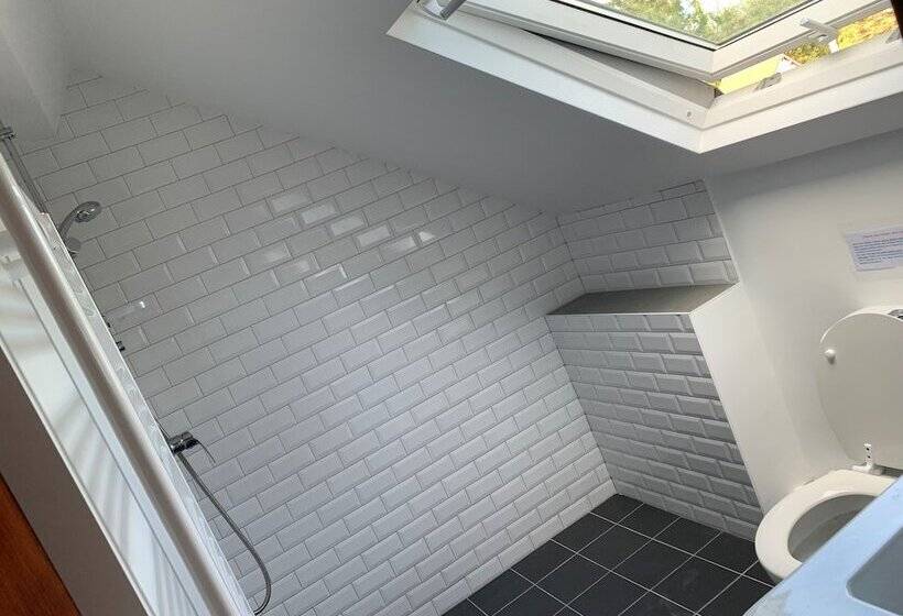 膳宿费 La Villa Qui A Du Chien