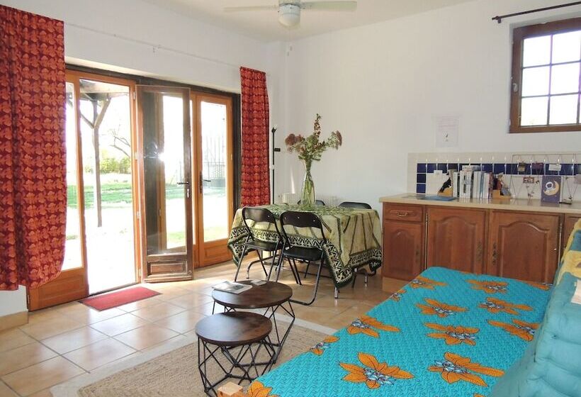 膳宿费 La Villa Qui A Du Chien