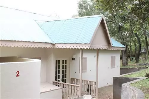 אתר נופש First Group Waterberry Hill