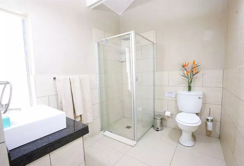 אתר נופש First Group Waterberry Hill